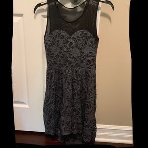 🌻4 for 15🌻 Delia’s high to low grey lace dress